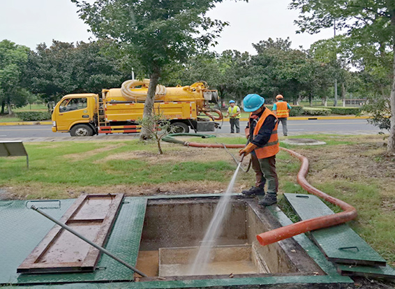 石鼓化油池清理